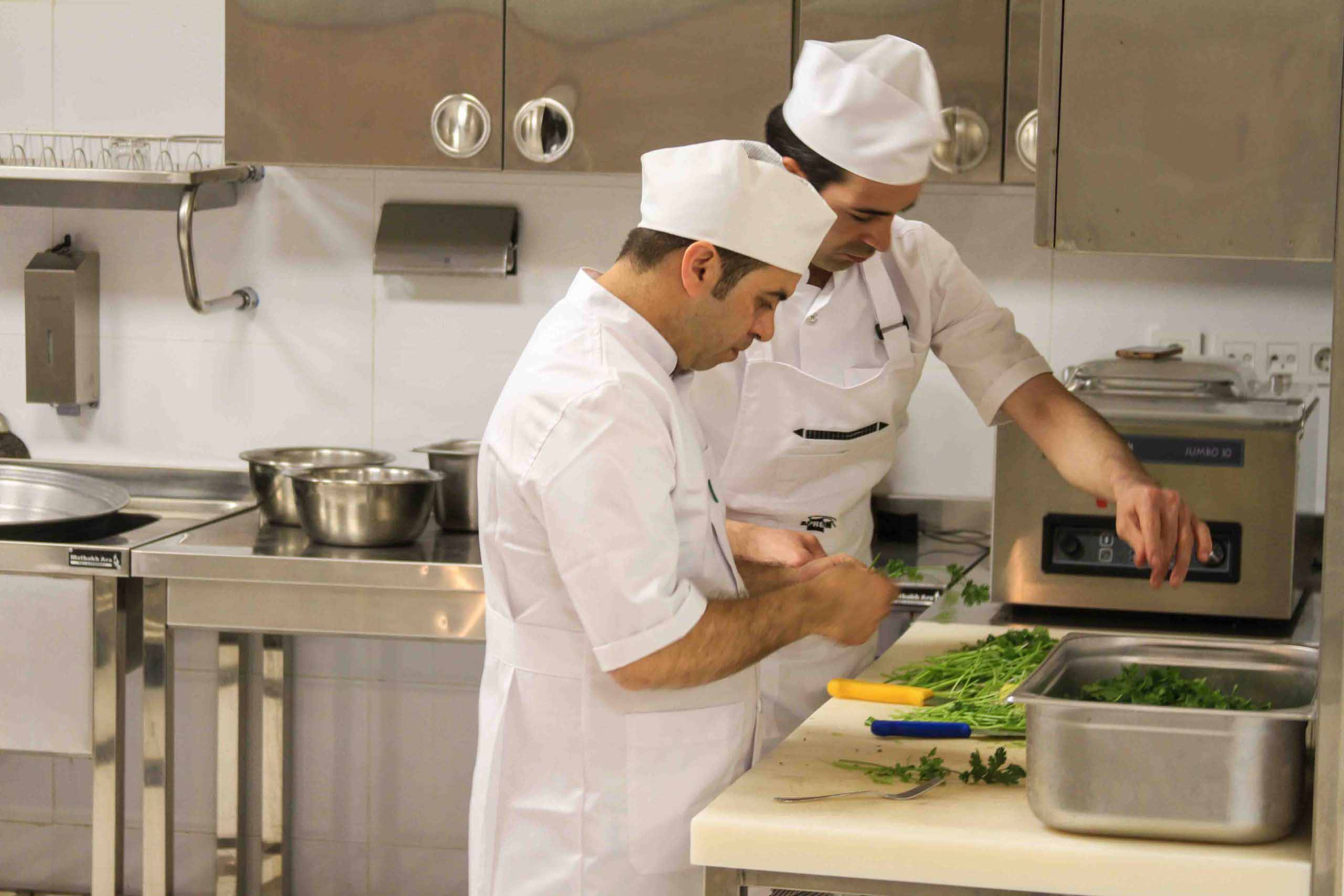 ضوابط طراحی آشپزخانه صنعتی